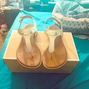 Michael kors plate thong sandals